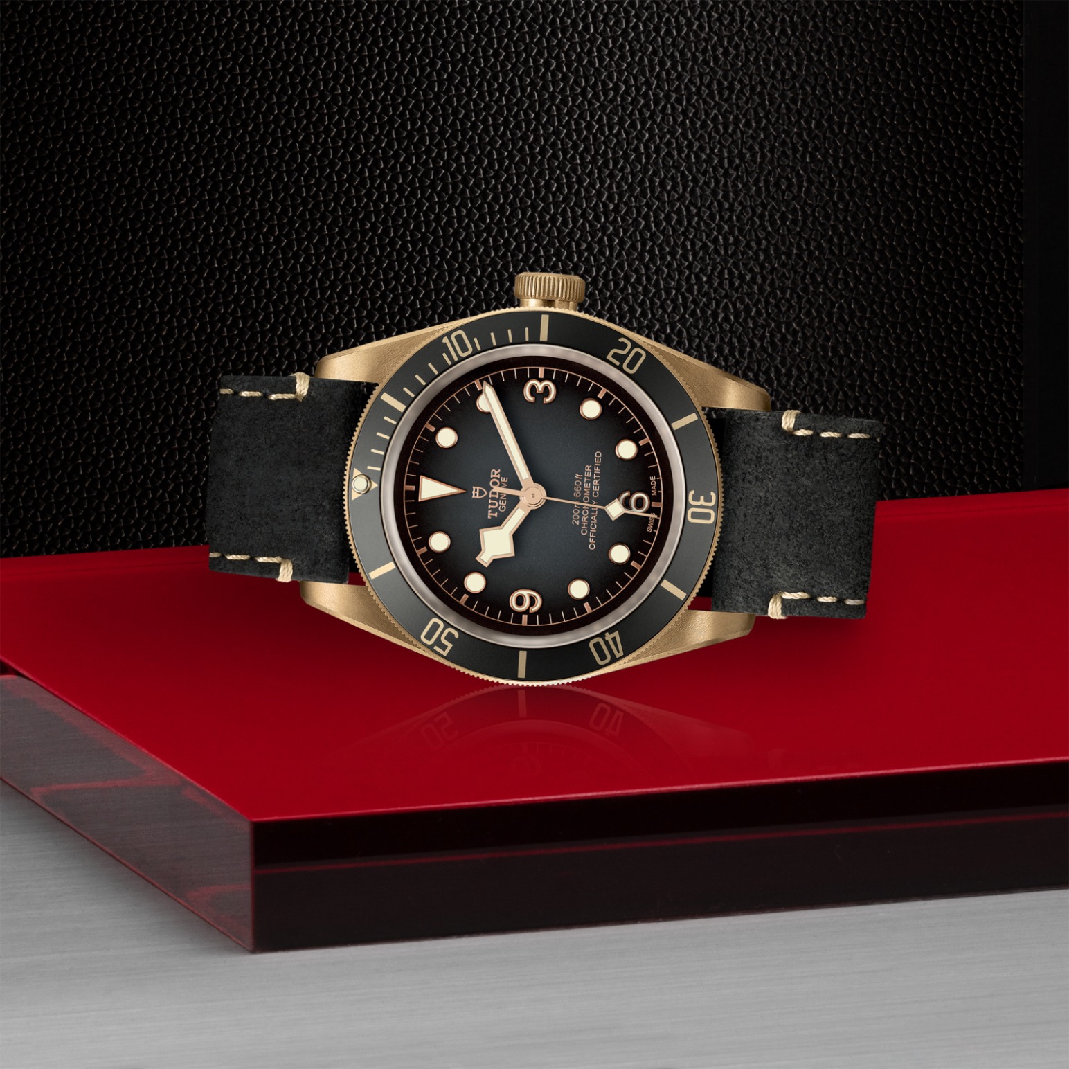 Black Bay Bronze - 4