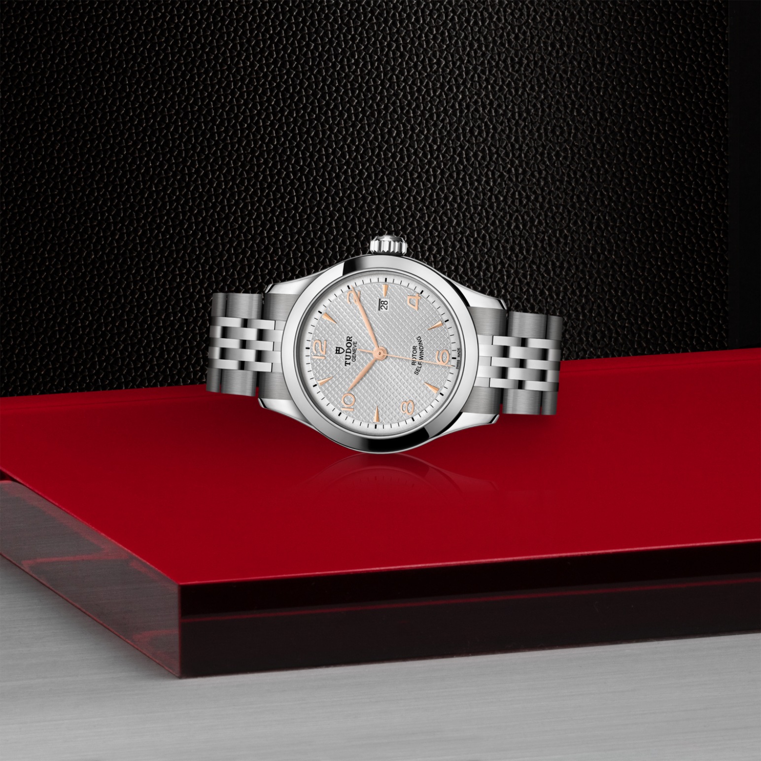 TUDOR 1926 - 4