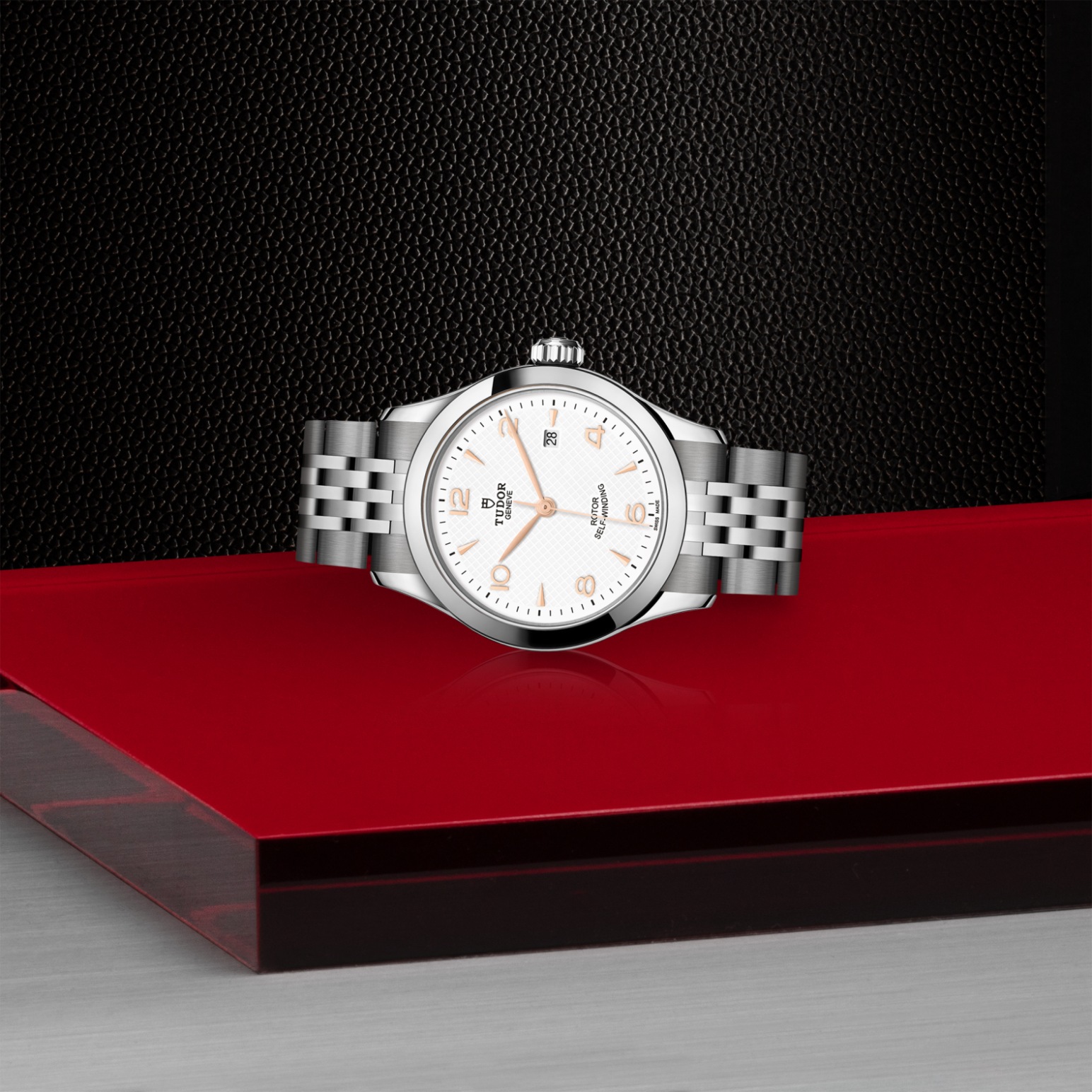 TUDOR 1926 - 4