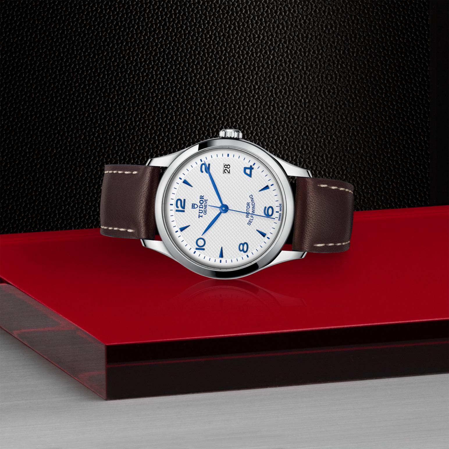 TUDOR 1926 - 4