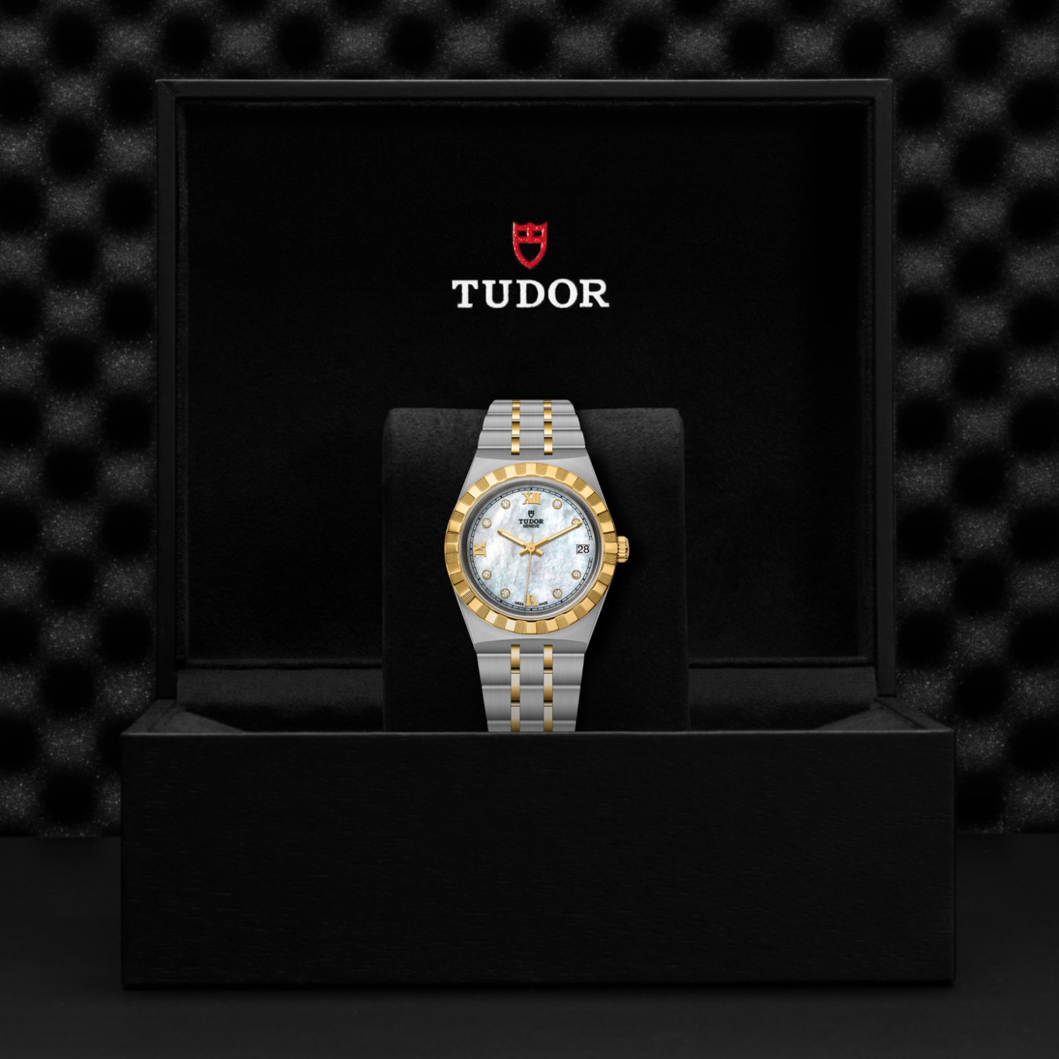 TUDOR Royal - 2