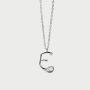 Collana con ciondolo in argento con l’iniziale E