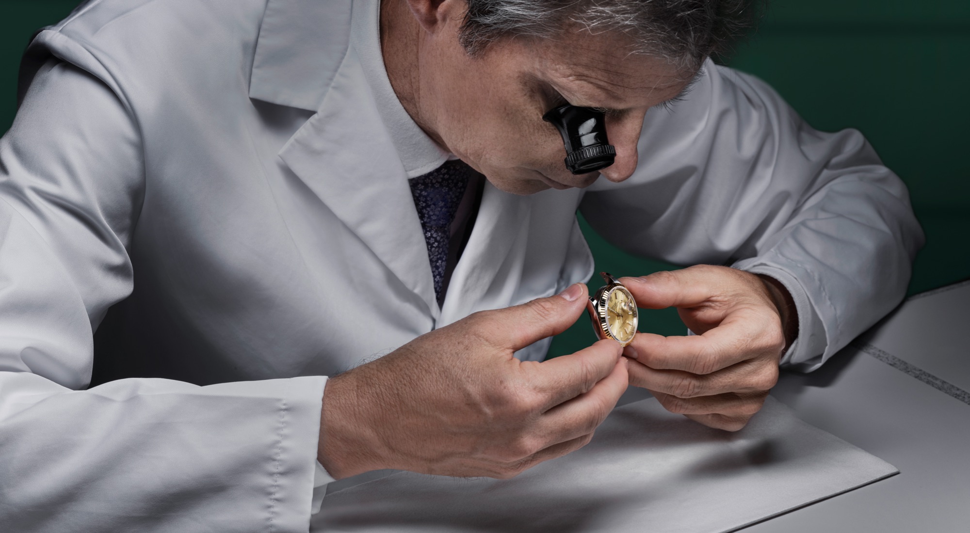 La procedura della revisione completa degli orologi Rolex - Gioielleria Benetti