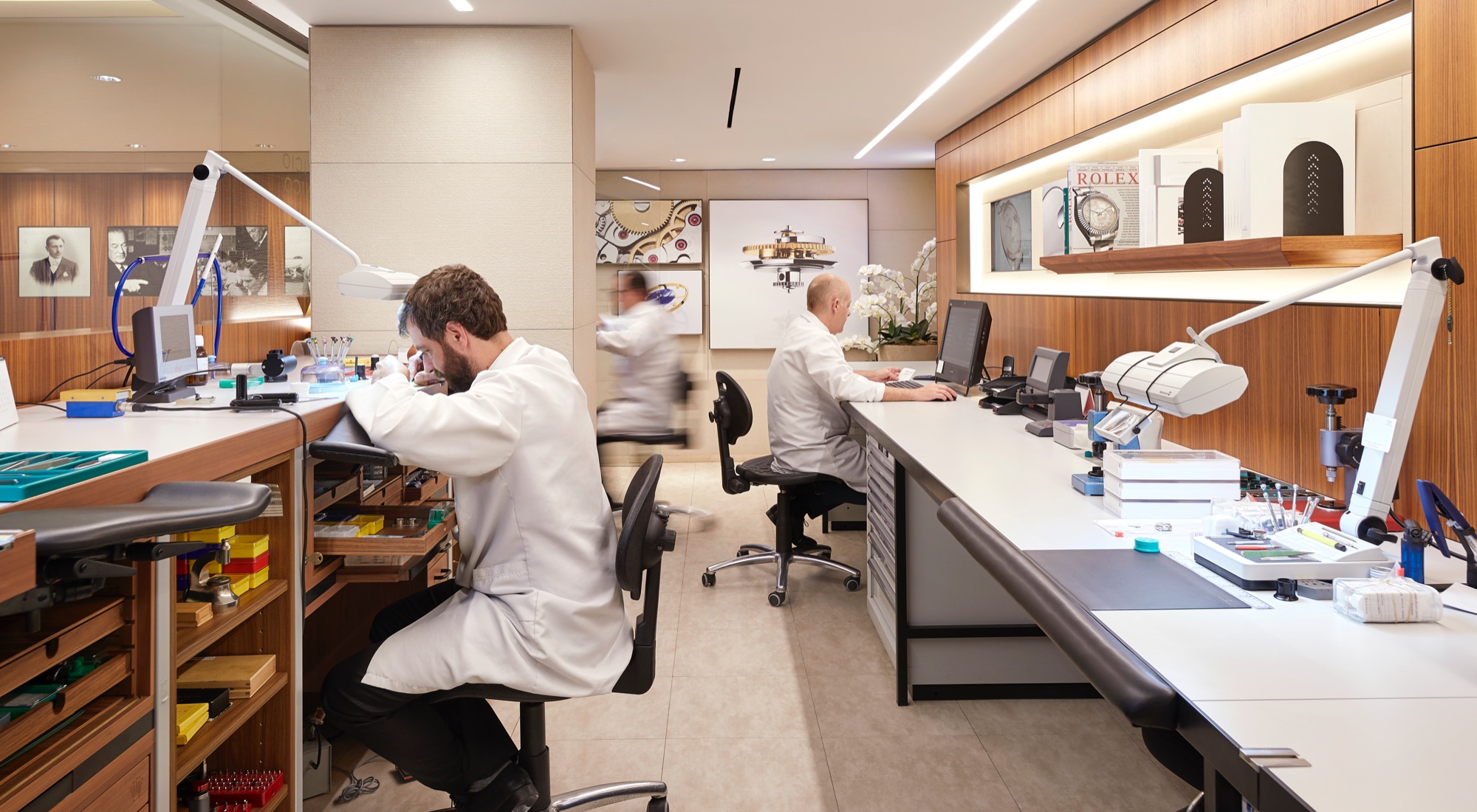La procedura della revisione completa degli orologi Rolex - Gioielleria Benetti